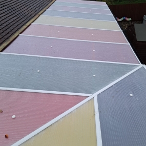Coloured Polycarbonate Shelter